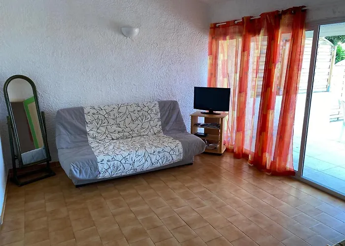 Location 5 Personnes Sant Ambroggio Cocody Village בית נופש